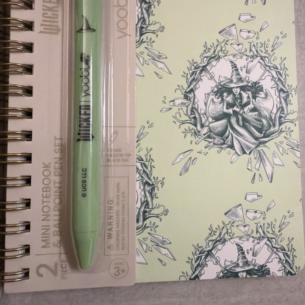 Wicked Limited Édition Yoobi Notepad Pen and Notepad w/ pen: Green Elphaba - Picture 4 of 11